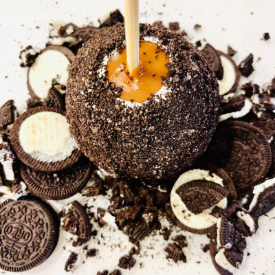 Oreo Caramel Apple